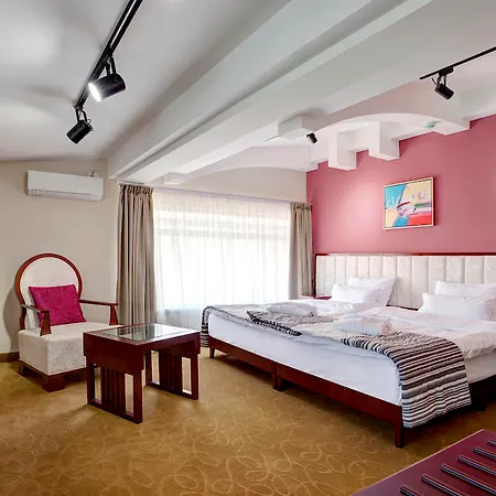 Garni Fortuna Hotell 3*